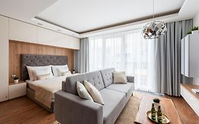 Luxury & Air-Conditioned Osko Apartment Near The City Center